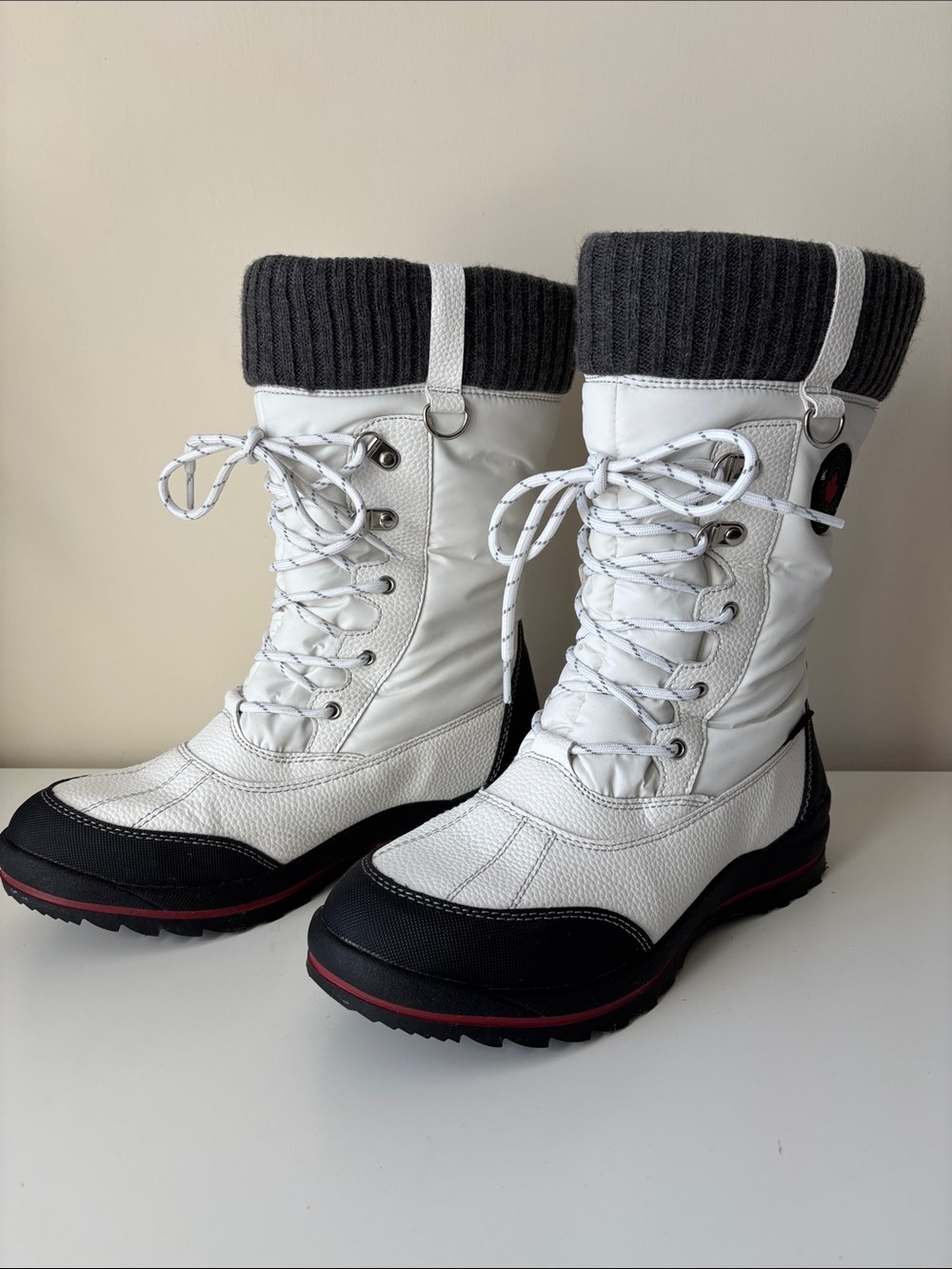 Storm by Cougar COMOS White Waterproof Winter Boots Women’s 9 EUC